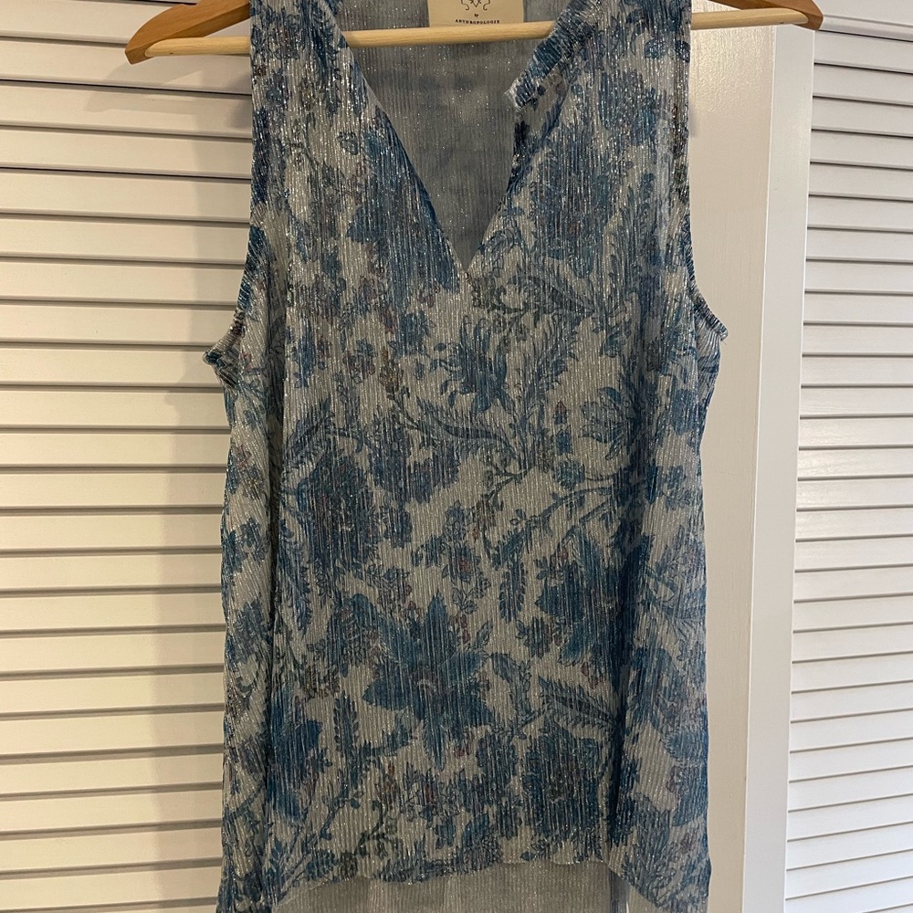 Beautiful Anthropologie metallic blue Floral Sleeveless Top